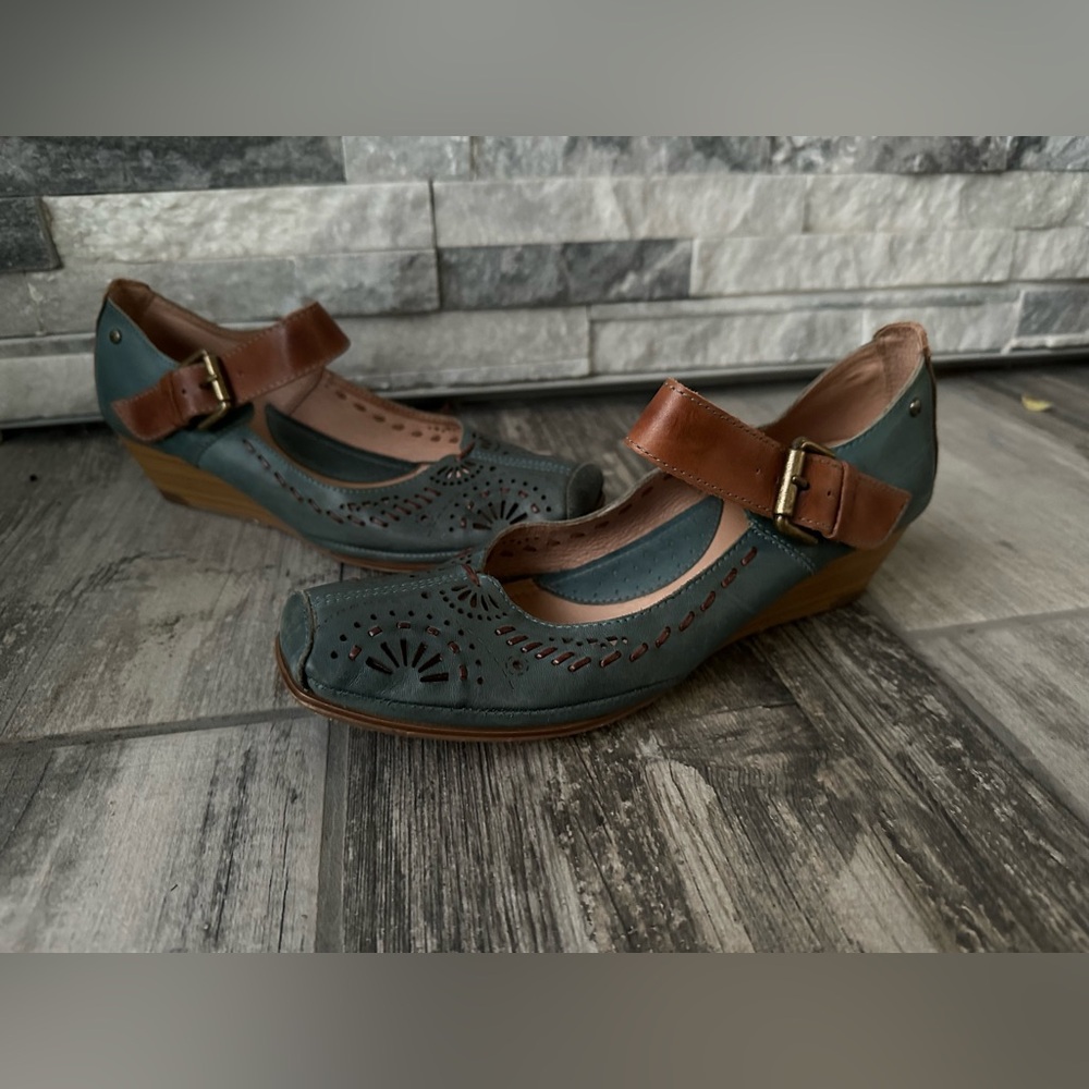 Picolinos Women's Leather Mary Jane  Leather Casual Shoes Blue and Brown Size 40 - Picture 3 of 12